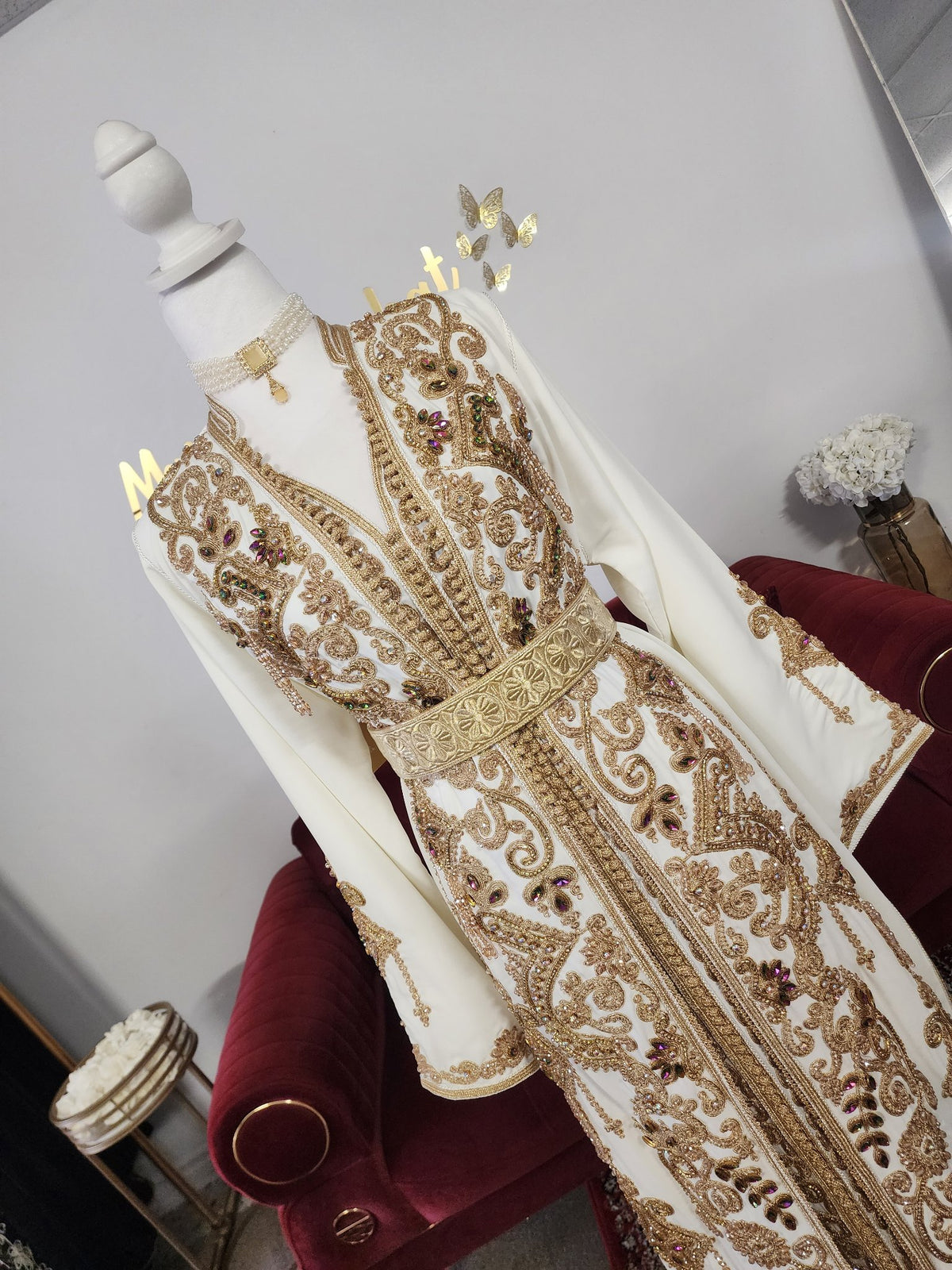 Tekchita fes - white & gold