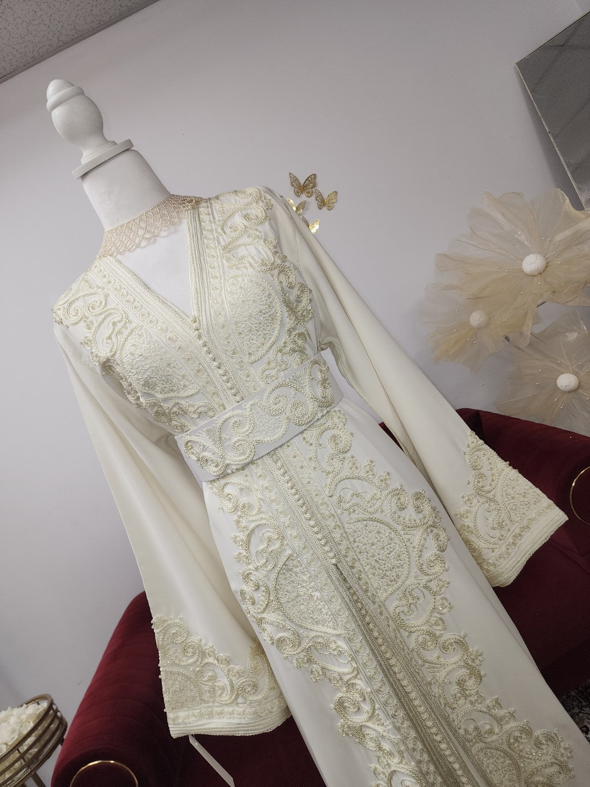 Maison Farhat – Caftan Ivoire Impérial – Broderies ton sur ton – vue 5