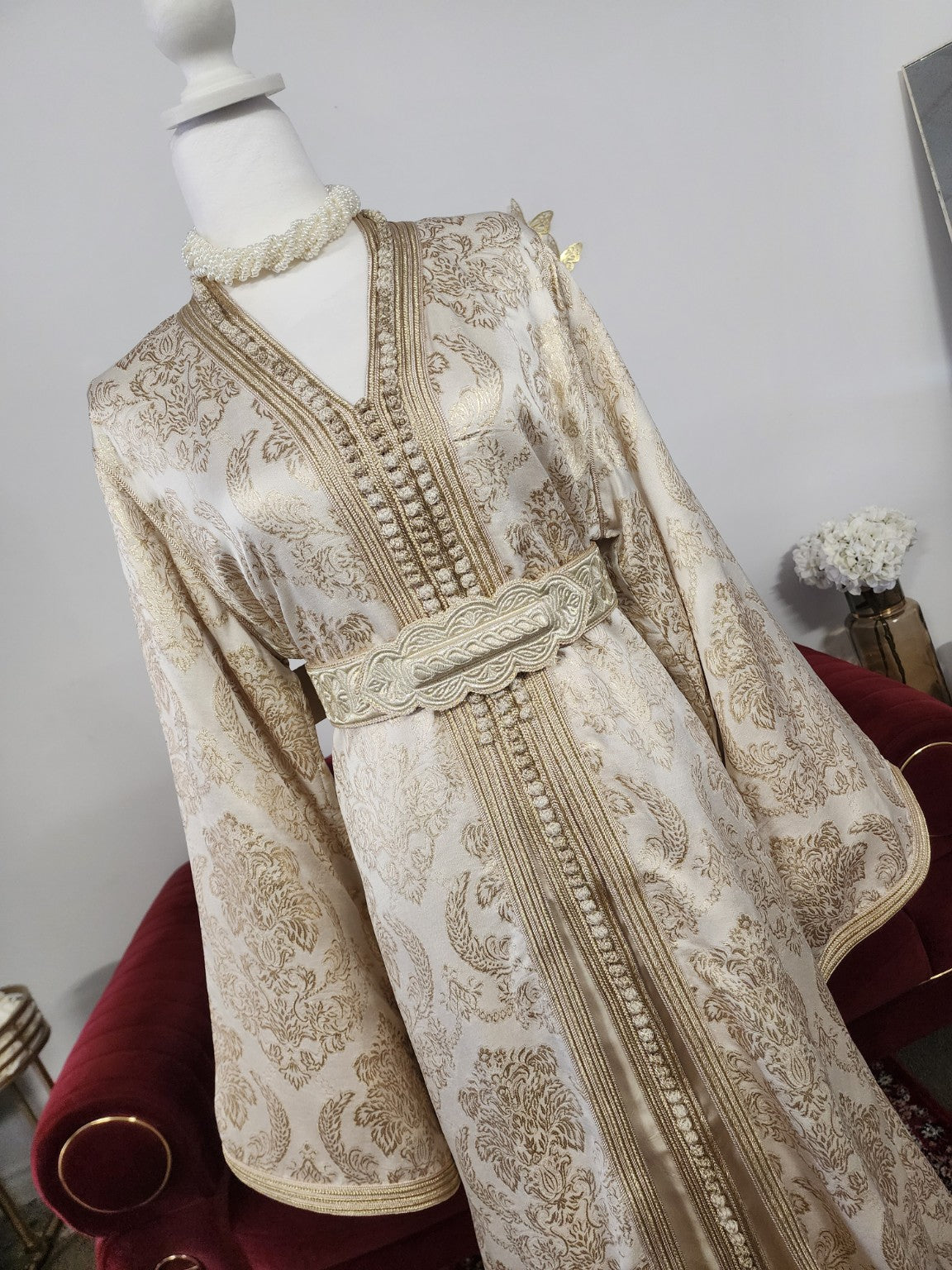 Caftan Elhaj Omar – Ivory & Gold, Maison Farhat