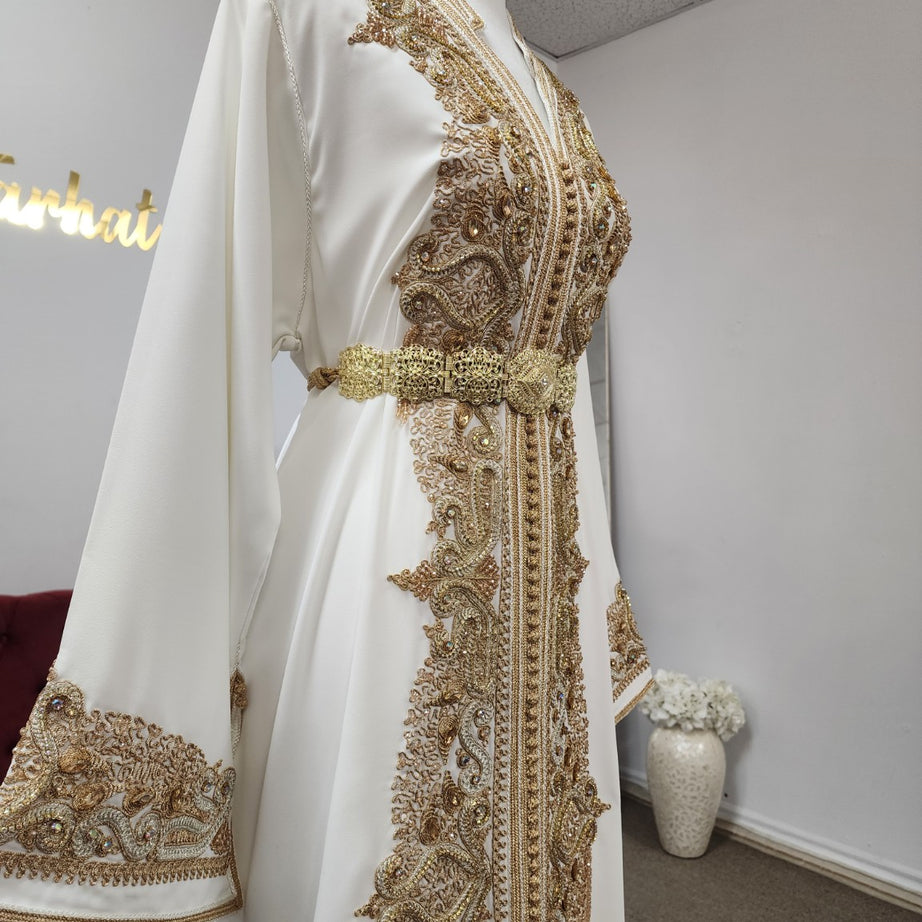 Maison Farhat – Caftan Ivoire Doré – Éclat Royal – vue 3