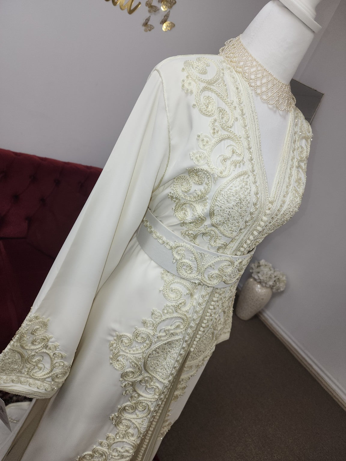 Maison Farhat – Caftan Ivoire Impérial – Broderies ton sur ton – vue 3