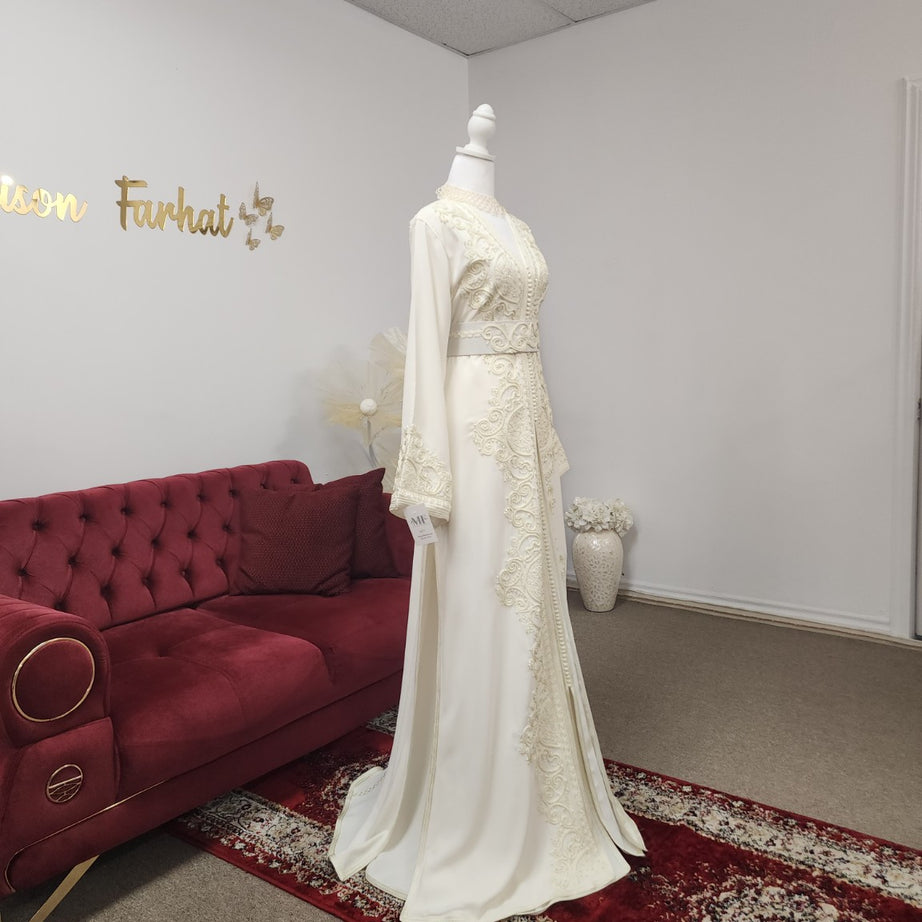 Maison Farhat – Caftan Ivoire Impérial – Broderies ton sur ton – vue 4