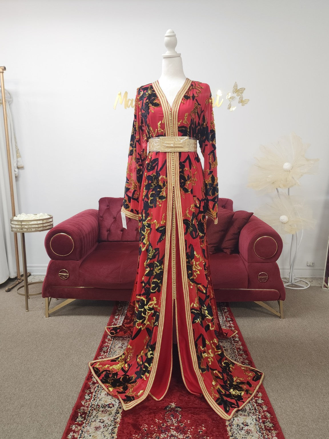 Tekchita Rania – Red & Black | Maison Farhat