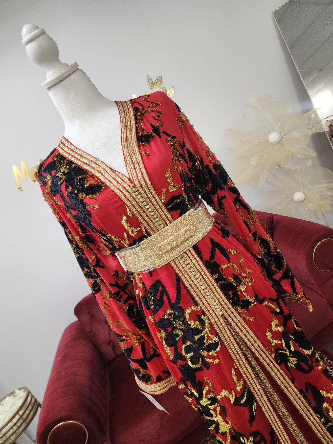 Tekchita Rania – Red & Black | Maison Farhat